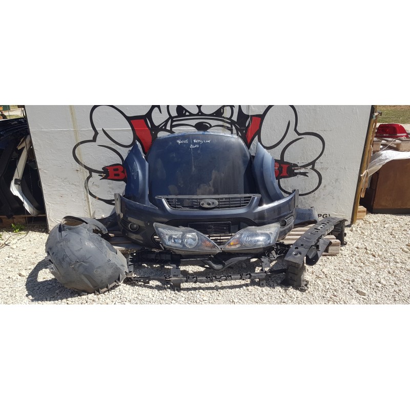 FORD FOCUS LV MUSATA FRONTALE PARAURTI FANALI COFANO PARAFANGHI RADIATORI