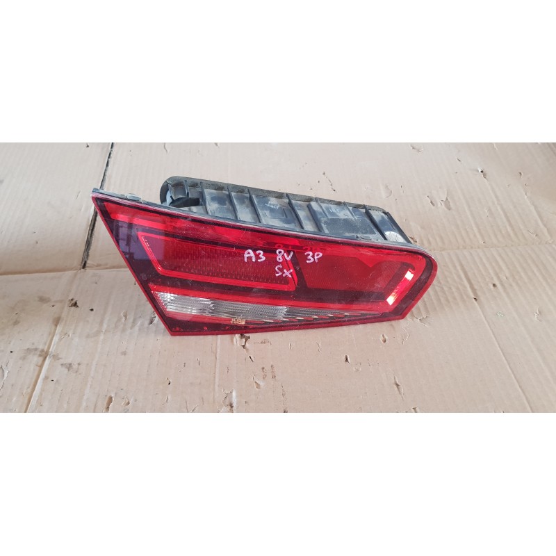 AUDI A3 8V FANALINO FANALE STOP INTERNO PORTELLONE POSTERIORE DESTRO DX 3 PORTE