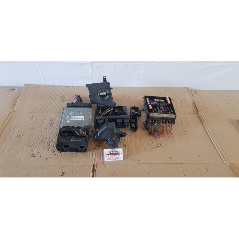 VOLKSWAGEN PASSAT B7 KIT ACCENSIONE AVVIAMENTO MOTORE ECU CHIAVE CENTRALINA 1.6D
