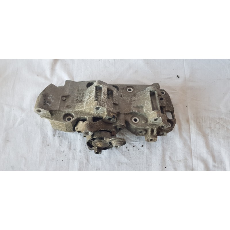 BMW SERIE 1 E87 SUPPORTO ALTERNATORE 8506863-05