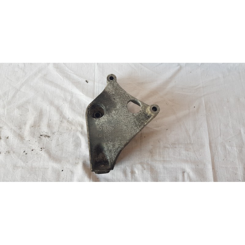 BMW SERIE 1 E87 SUPPORTO MOTORE SINISTRO 6788611-03