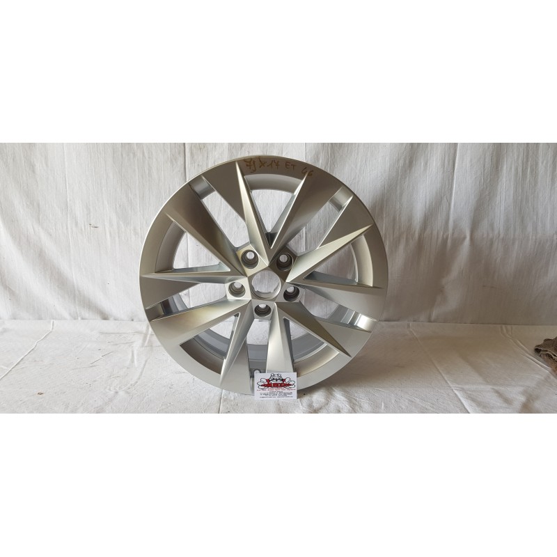 SKODA OCTAVIA CERCHIO IN LEGA 17 POLLICI 5E3601025 E / 8Z8