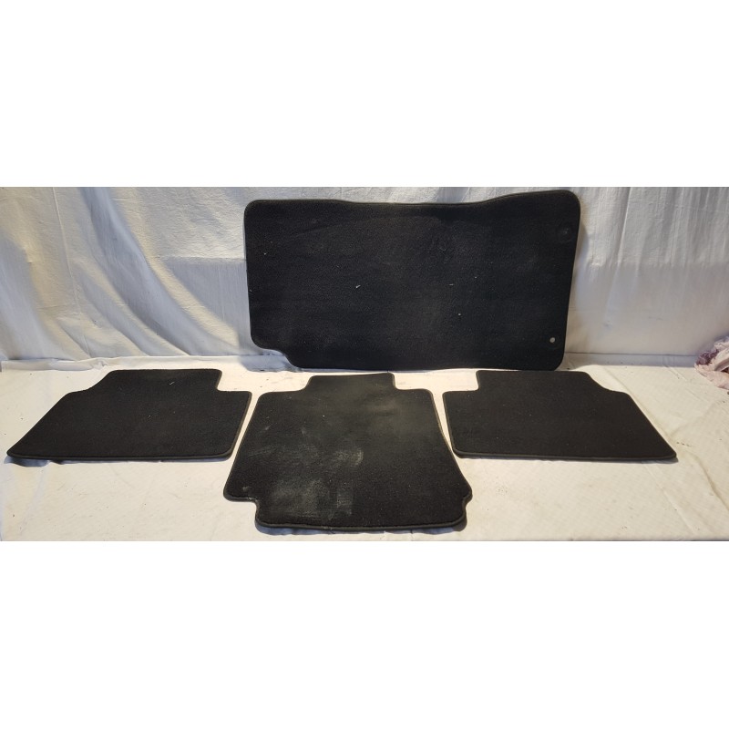 ALFA ROMEO GIULIA SET TAPPETINO TAPPETINI MOQUETTE POGGIAPIEDI ANT POST SX DX