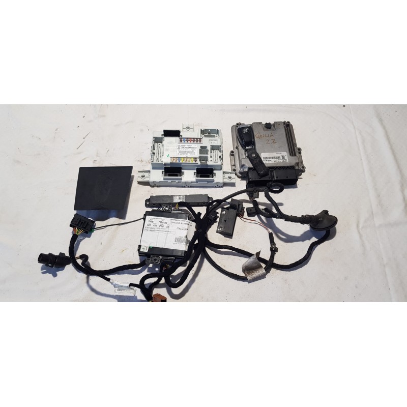 ALFA ROMEO GIULIA KIT ACCENSIONE AVVIAMENTO MOTORE CENTRALINA BODY COMPUTER 2.2