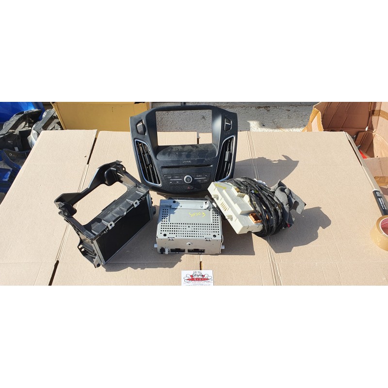 FORD FOCUS MK3 4 SERIE SISTEMA NAVIGAZIONE LETTORE SYNC DISPLAY AUTORADIO GPS