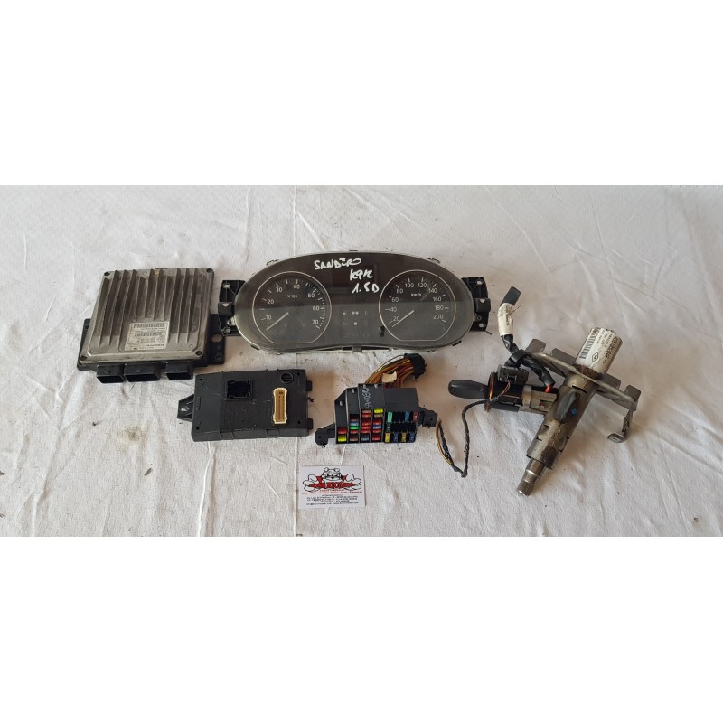 DACIA SANDERO STEPWAY KIT ACCENSIONE CENTRALINA MOTORE ECU BLOCCHETTO CHIAVE 1.5