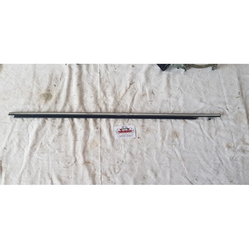 TOYOTA CHR CH-R RASCHIAVETRO ESTERNO GUARNIZIONE CROMATA SPORTELLO PORTA ANT SX