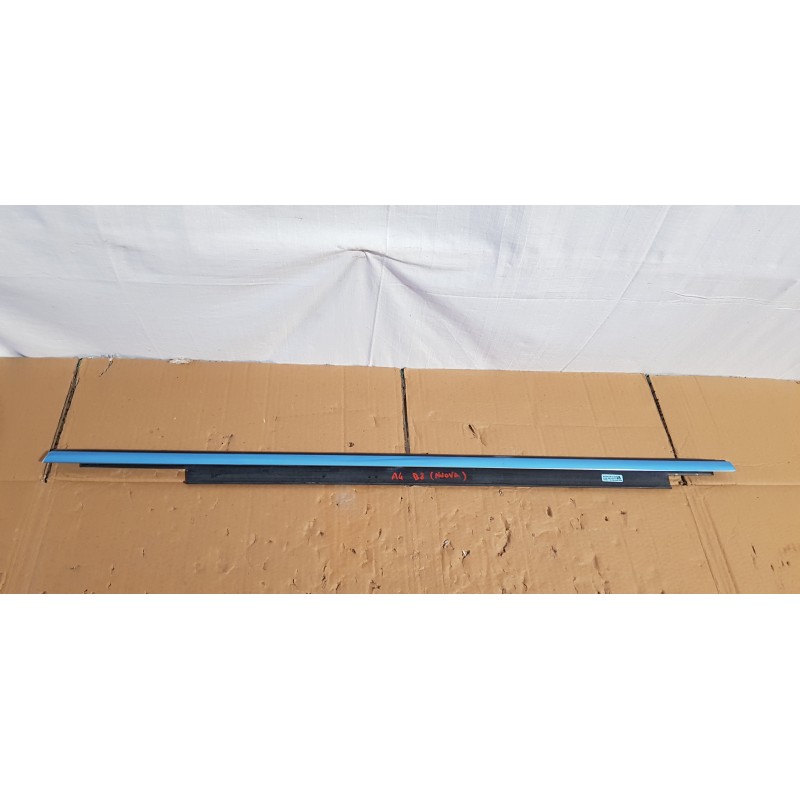 AUDI A4 B8 MODANATURA ESTERNA RASAVETRO SPORTELLO PORTA POST DX 8K0853764H