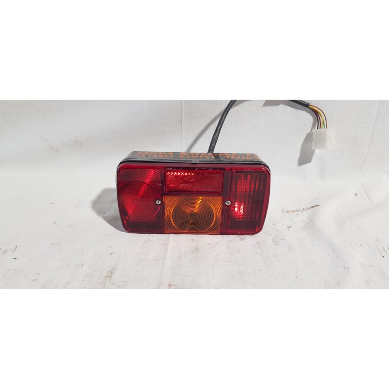 GENERICO VEICOLO CIVILE FANALINO FANALE FARO STOP POSTERIORE DESTRO DX 12/24V