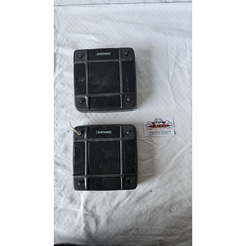 MITSUBISHI PAJERO L040 COPERTURA CASSA AUDIO POSTERIORE DESTRA SINISTRA SX DX