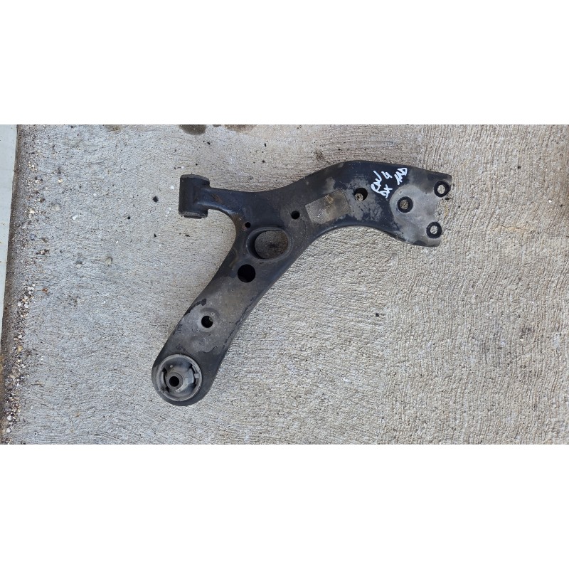 TOYOTA RAV 4 IV SERIE XA40 BRACCIO OSCILLANTE TRAPEZIO ANTERIORE DESTRO DX