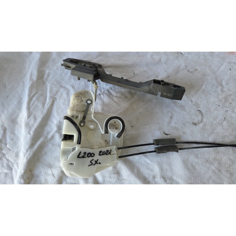 MITSUBISHI L200 5S KJ KK KL SERRATURA SPORTELLO PORTA PORTIERA ANTERIORE SINISTR