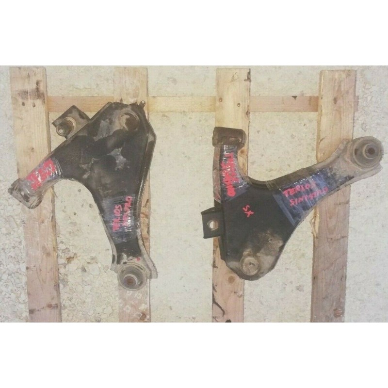 Dettagli su   DAIHATSU TERIOS J100 BRACCIO BRACCI OSCILLANTI ANTERIORI DESTRO SINISTRO SX DX