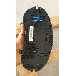 Dettagli su   AUDI A3 8P QUADRO STRUMENTI CONTACHILOMETRI DISPLAY STRUMENTAZIONE 8P0920931