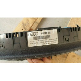Dettagli su   AUDI A3 8P QUADRO STRUMENTI CONTACHILOMETRI DISPLAY STRUMENTAZIONE 8P0920931