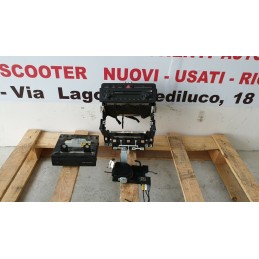 Dettagli su   AUDI A3 8P STEREO AUTORADIO AUDI CONCERT AUDI NAVIGATION LETTORE CD 8P4035225