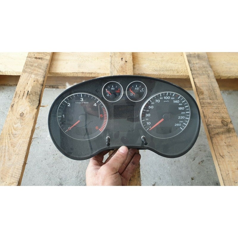 Dettagli su   AUDI A3 8P1 8PA QUADRO STRUMENTI STRUMENTAZIONE CONTACHILOMETRI TACHIMETRO 2.0 D