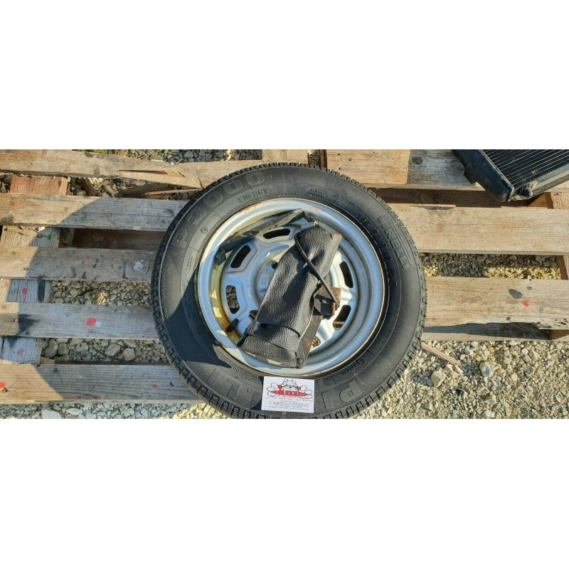 Dettagli su   NUOVA INNOCENTI MINI TRE SE RUOTA SCORTA KIT ATTREZZI PNEUMATICO 155/70 R12