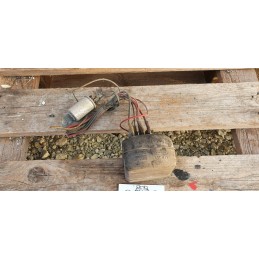 Dettagli su   MINI MINOR MORRIS TRAVELLER INNOCENTI T REGOLATORE VOLTAGGIO CORRENTE 12v 37283F